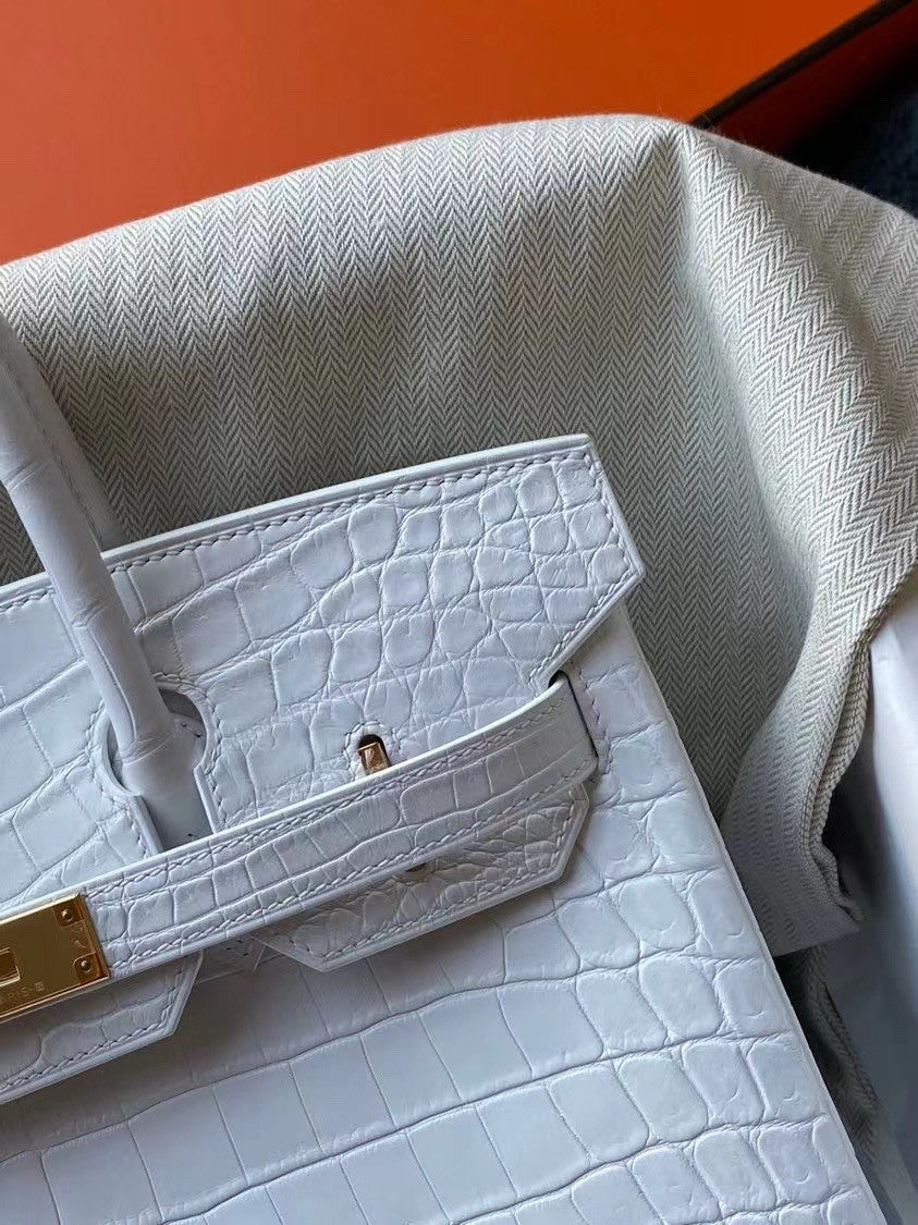 Hermes Birkin 30 in white Niloticus Crocodile with Gold hardware