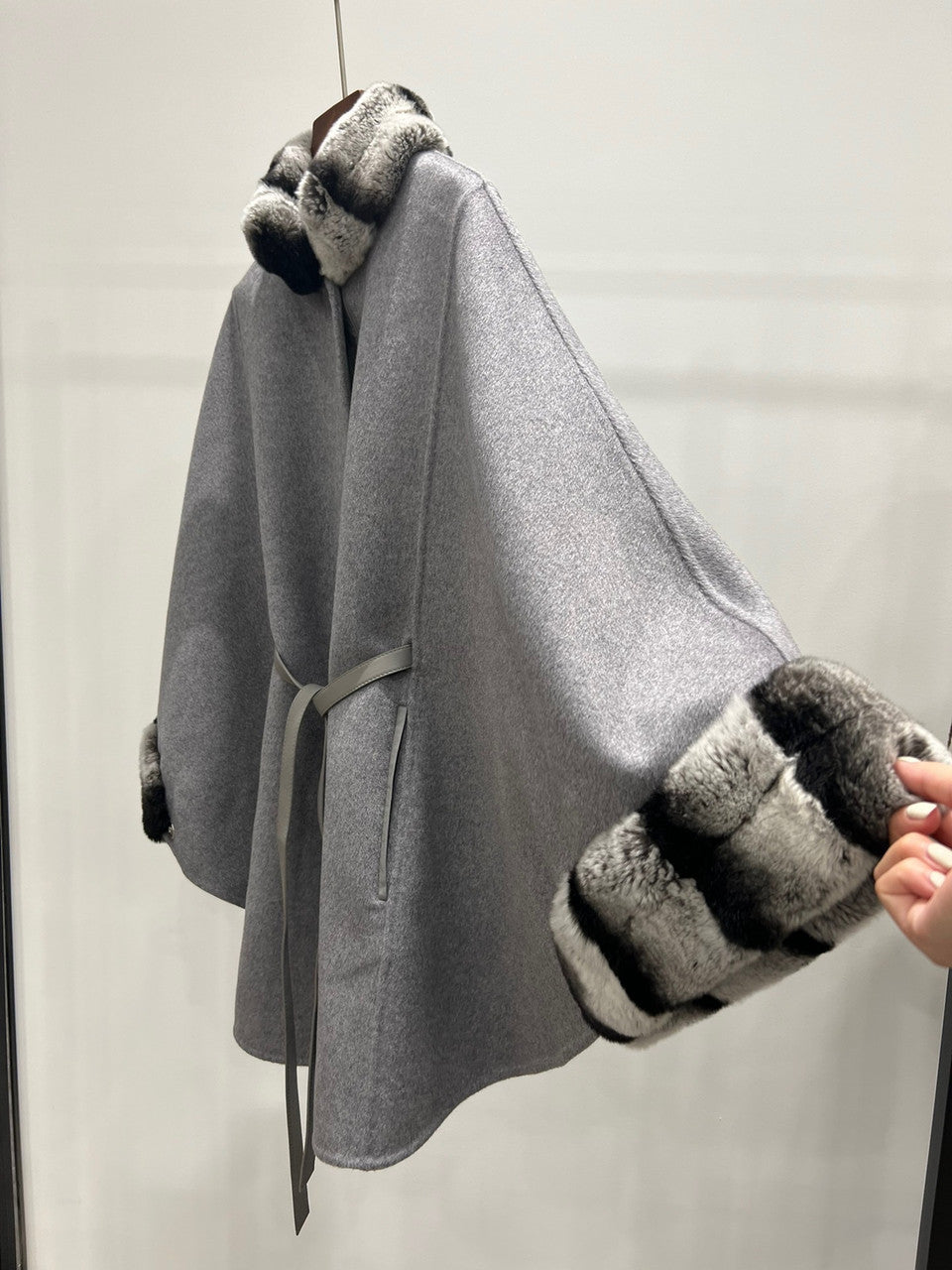 Loro Piana Salzburg Cape Cashmere Cayenne Melange/north Sea