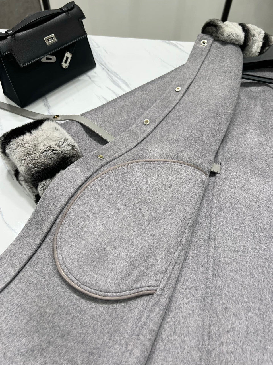 Loro Piana Salzburg Cape Cashmere Cayenne Melange/north Sea