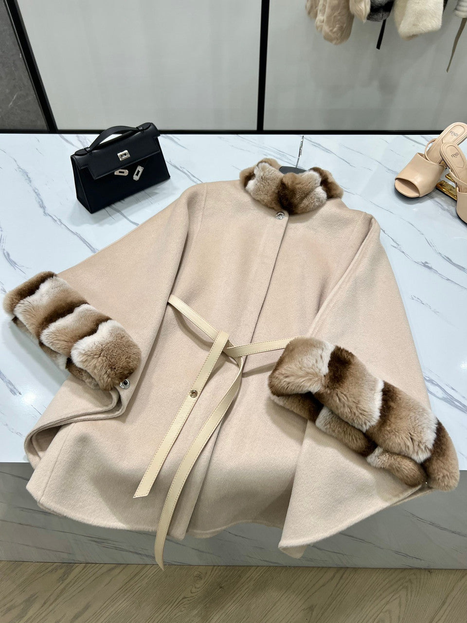 Loro Piana Salzburg Cape Cashmere Peanut Butter Melange