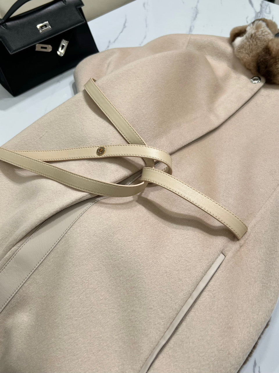 Loro Piana Salzburg Cape Cashmere Peanut Butter Melange