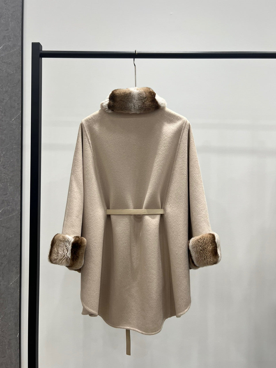 Loro Piana Salzburg Cape Cashmere Peanut Butter Melange