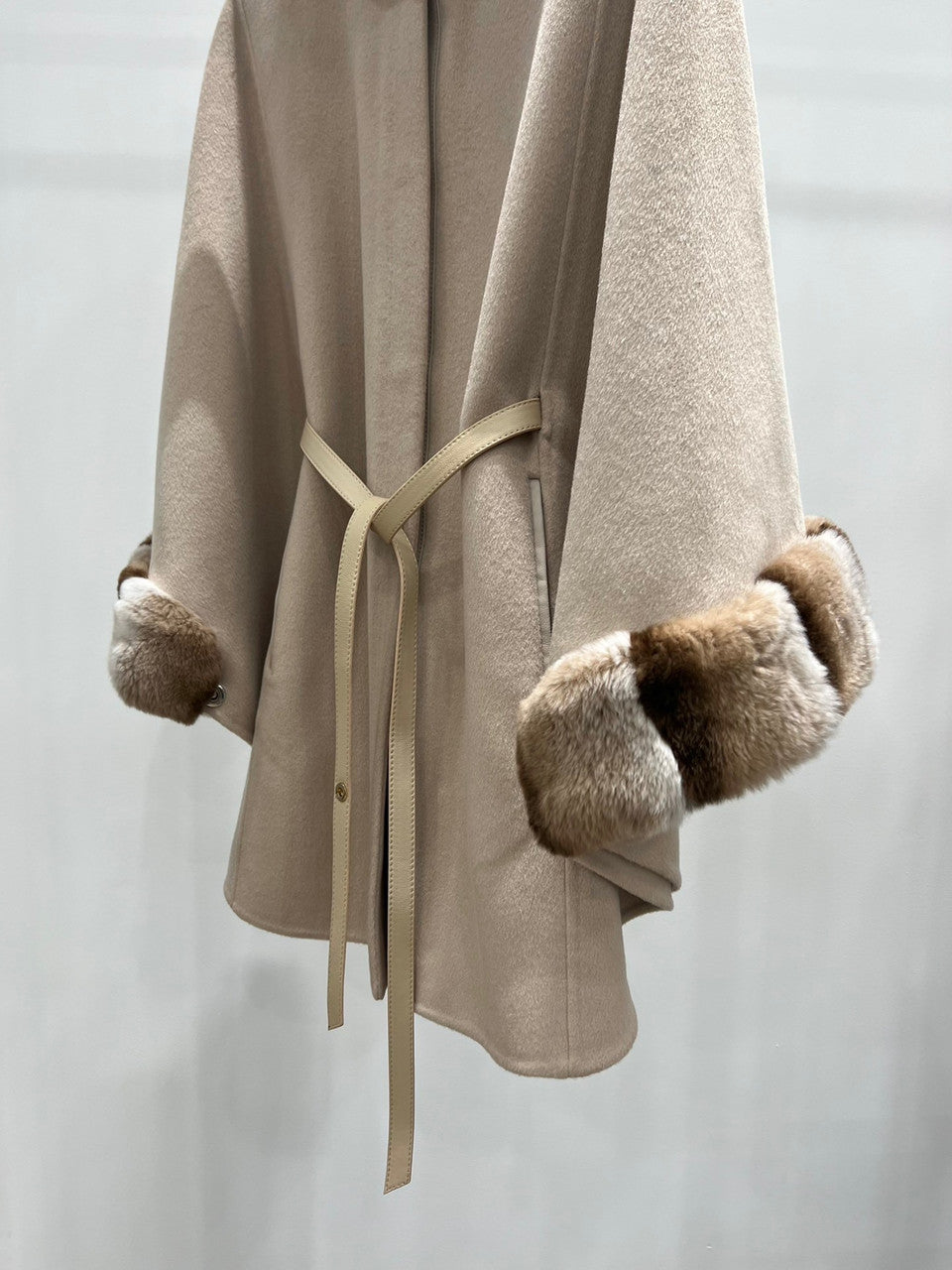 Loro Piana Salzburg Cape Cashmere Peanut Butter Melange