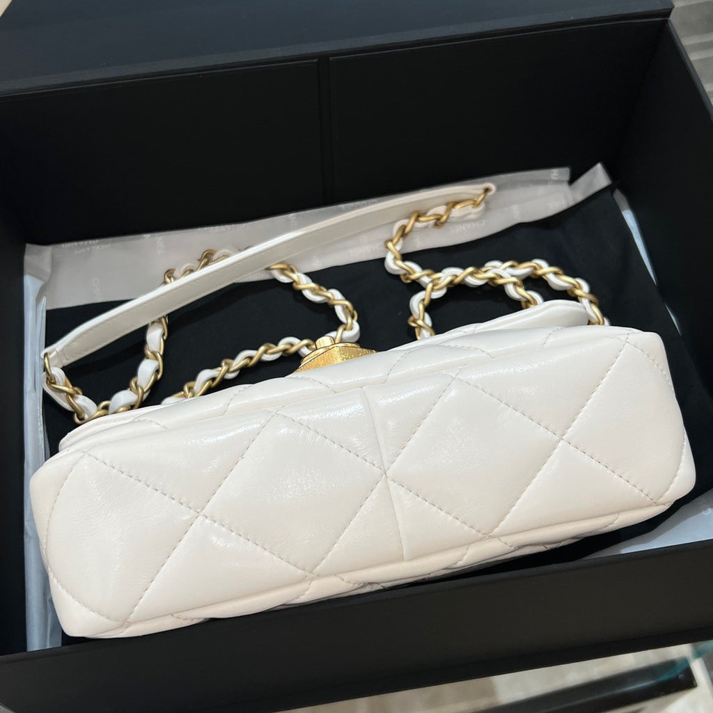 CHANEL MINI FLAP BAG FW2023 WHITE