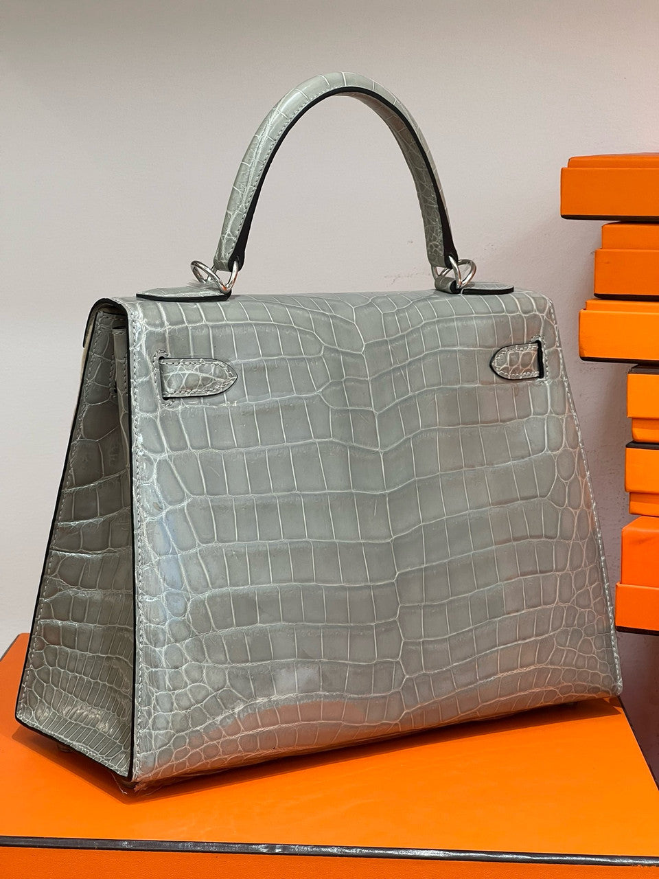 Hermes SHINY GRIS NILOTICUS CROCODILE KELLY 28 WITH Palladium HARDWARE