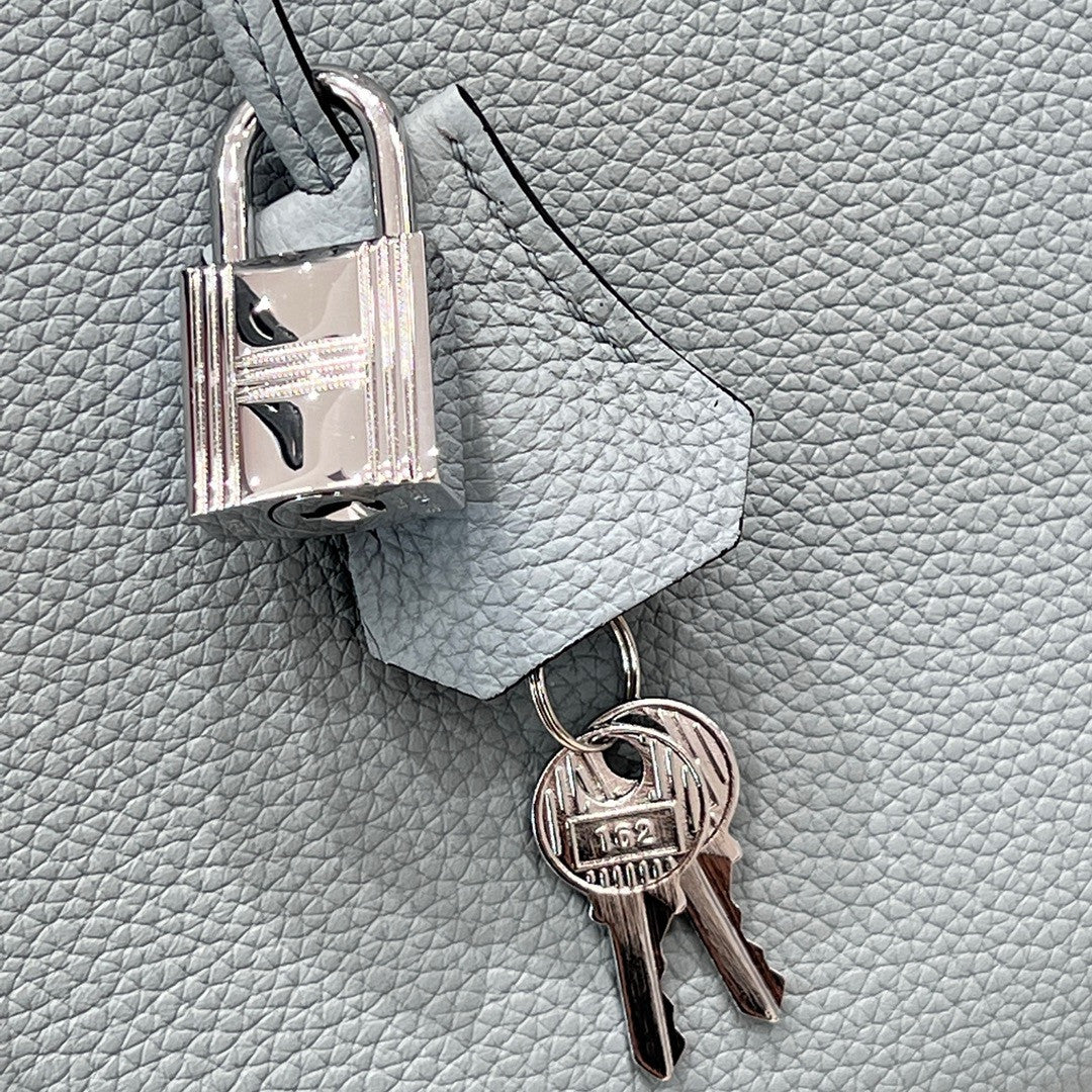 Hermès Bleu Lin Birkin 30 cm Togo Leather Palladium Hardware Hermes
