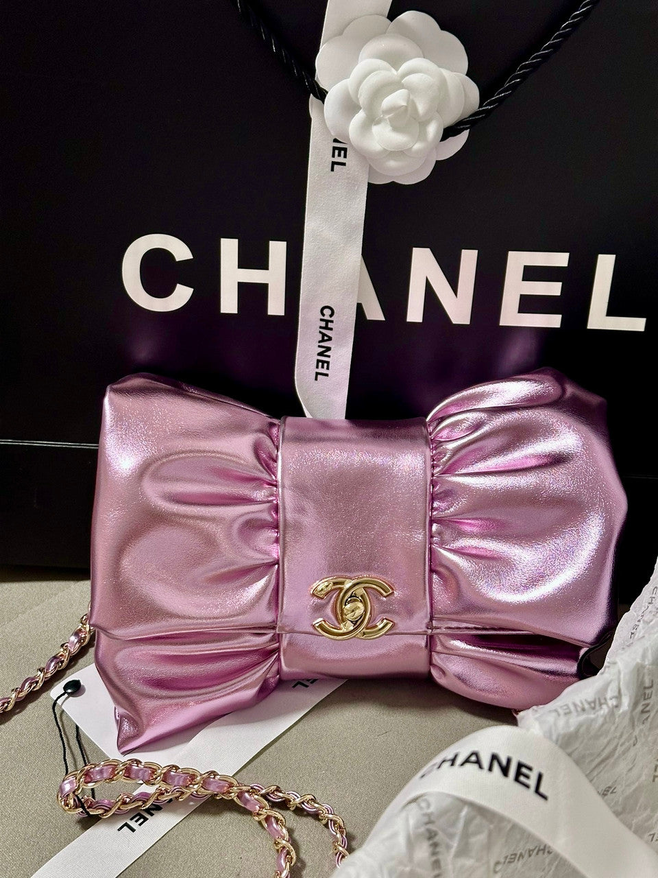 CHANEL BOW TIE CLUTCH PINK