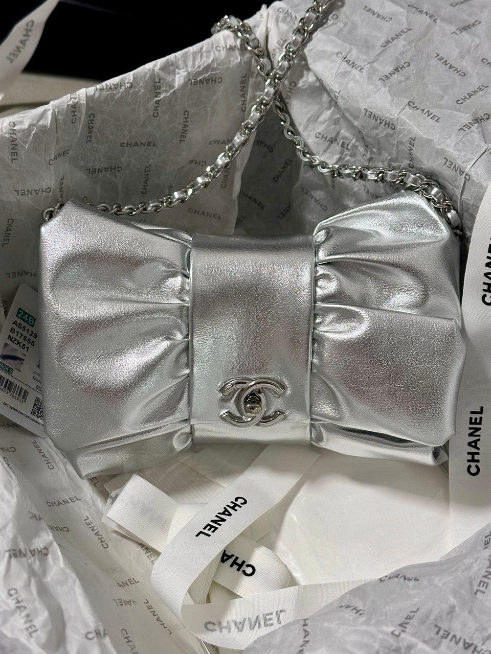 CHANEL BOW TIE CLUTCH SILVER