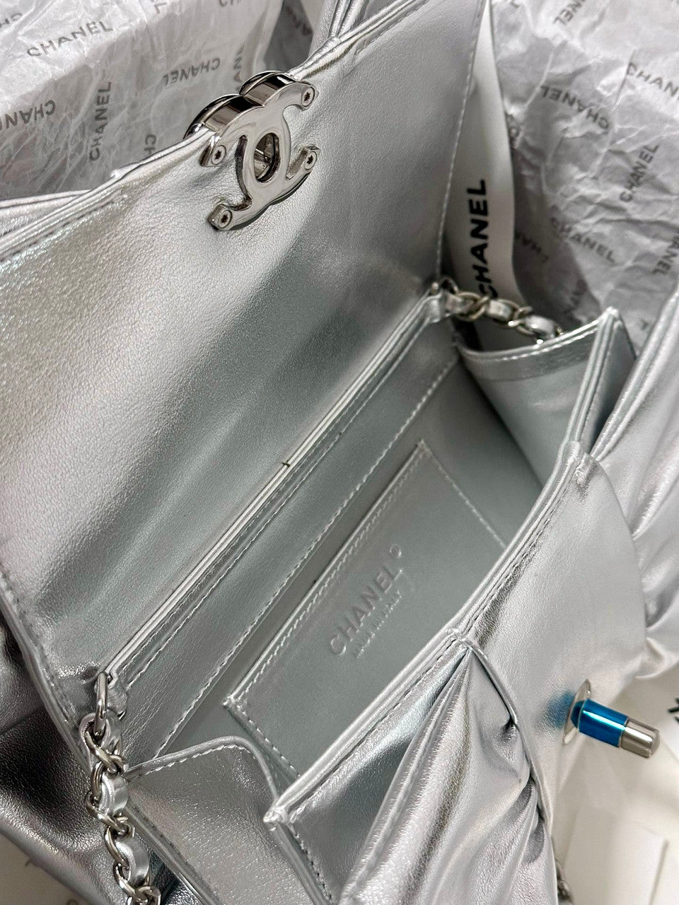 CHANEL BOW TIE CLUTCH SILVER