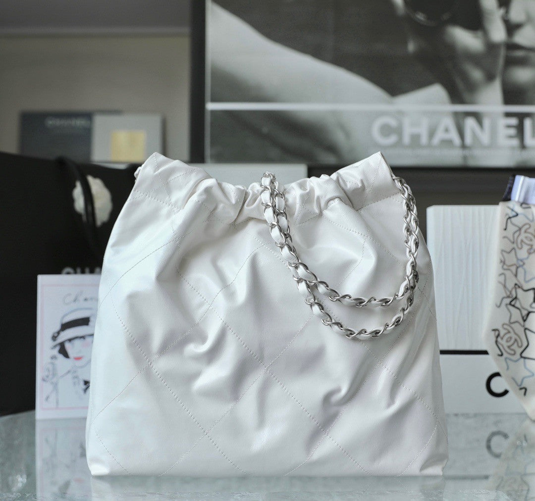 CHANEL 22 SMALL HANDBAG WHITE SILVER LOGO