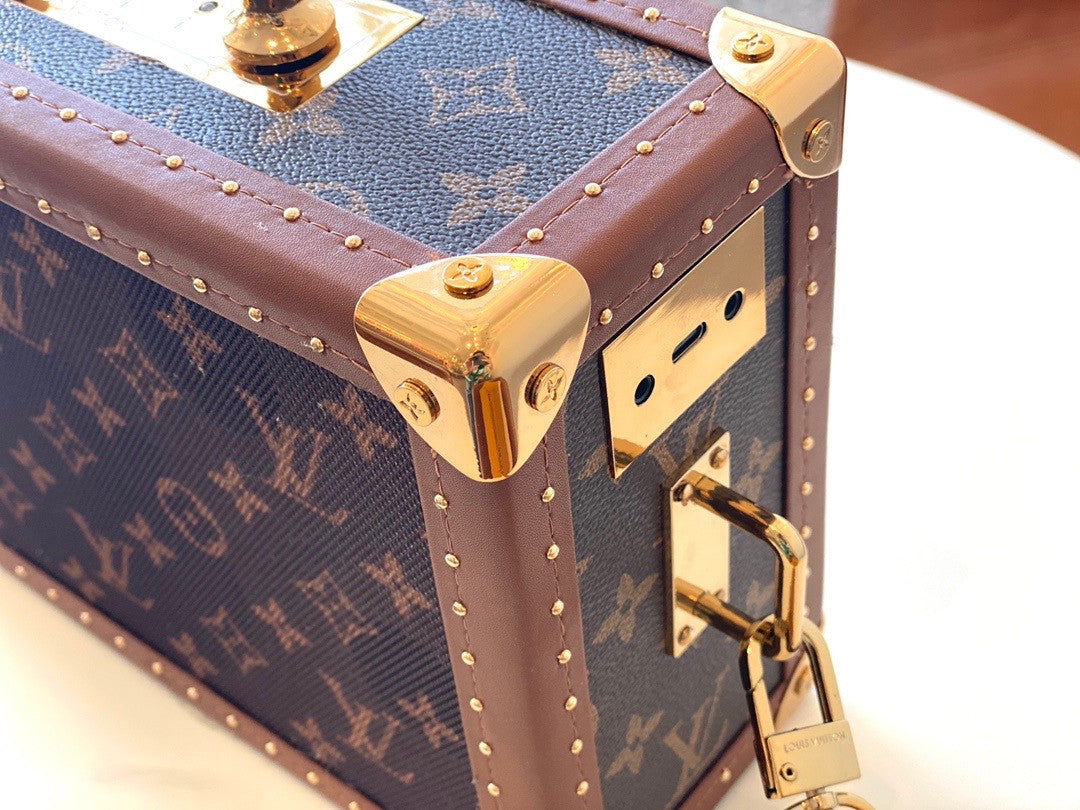 Louis Vuitton Portable Clutch Speakers