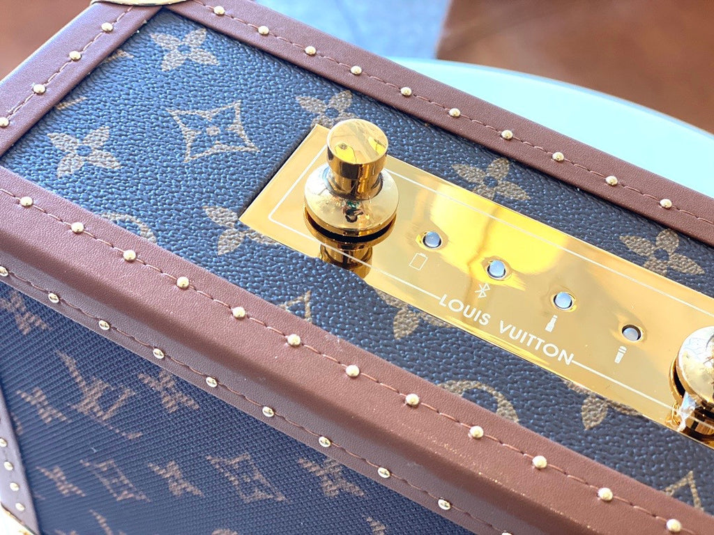 Louis Vuitton Portable Clutch Speakers