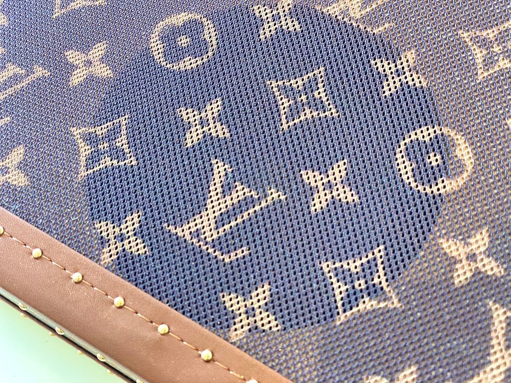 Louis Vuitton Portable Clutch Speakers