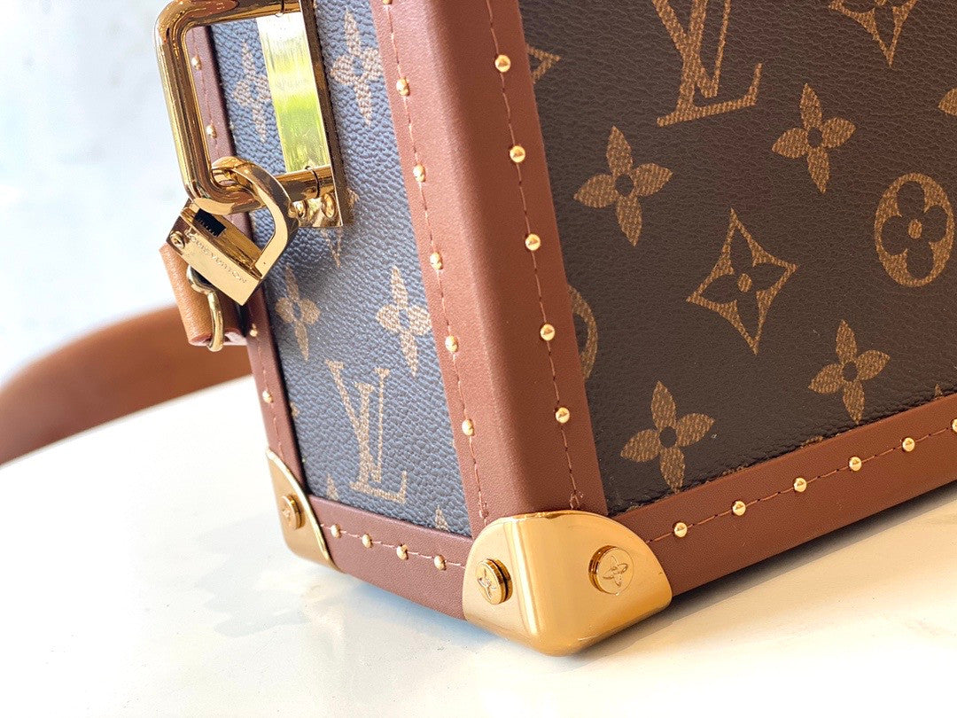 Louis Vuitton Portable Clutch Speakers