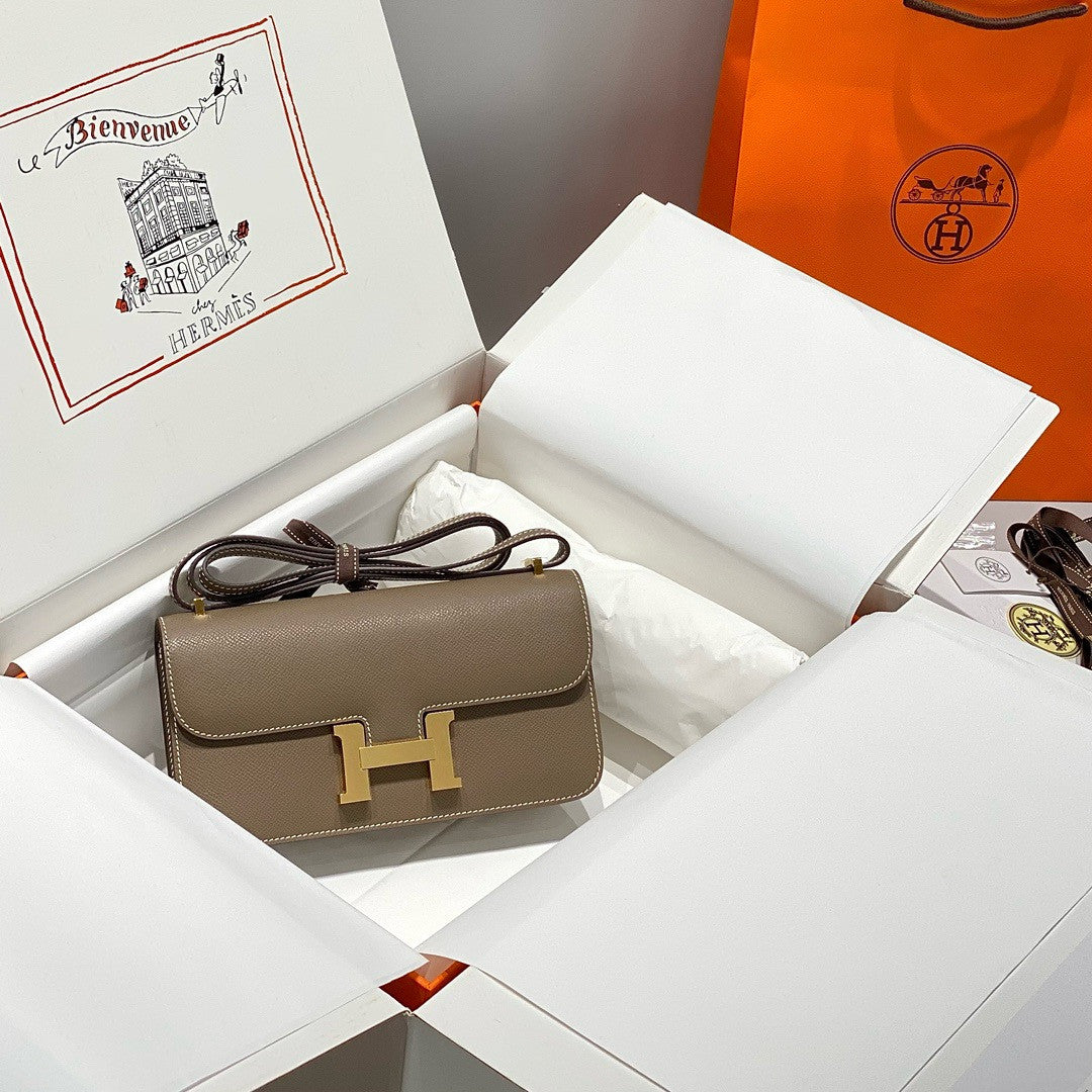 Hermès Constance Elan handbag in Etoupe Epsom with Gold Hardware