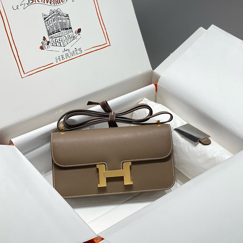 Hermès Constance Elan handbag in Etoupe Epsom with Gold Hardware