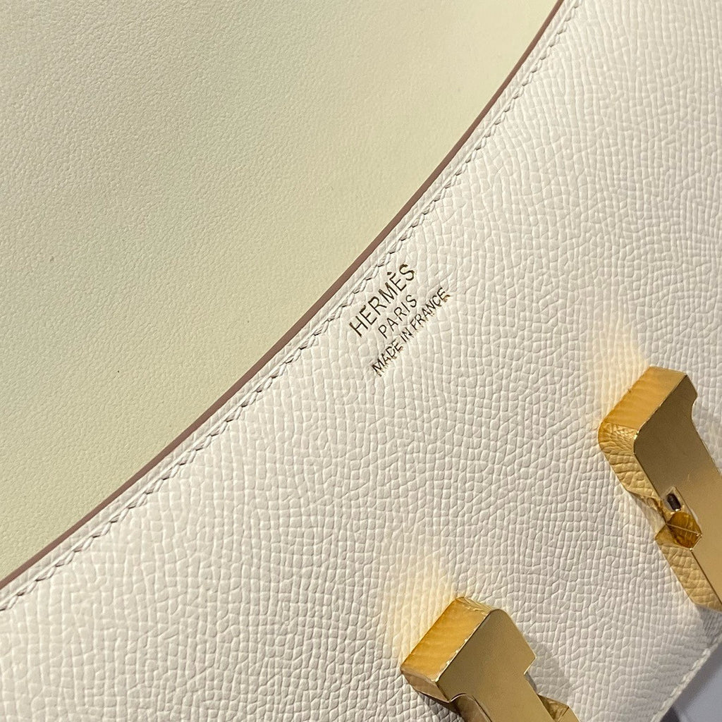 Hermès Constance Elan handbag in Craie Epsom with Gold Hardware