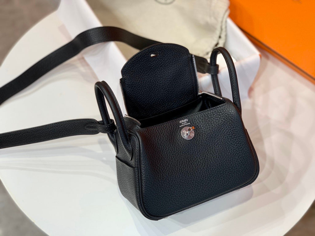 Hermes Mini Lindy 20cm Bag Black  Togo Leather Palladium Hardware