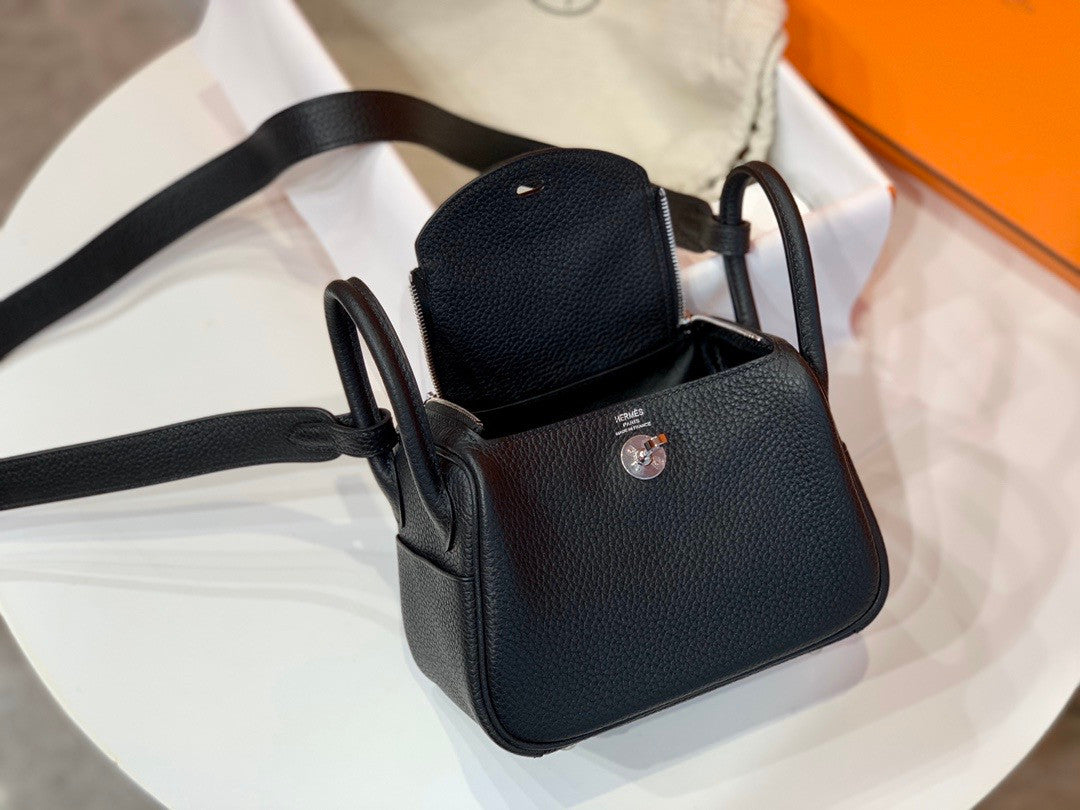 Hermes Mini Lindy 20cm Bag Black  Togo Leather Palladium Hardware