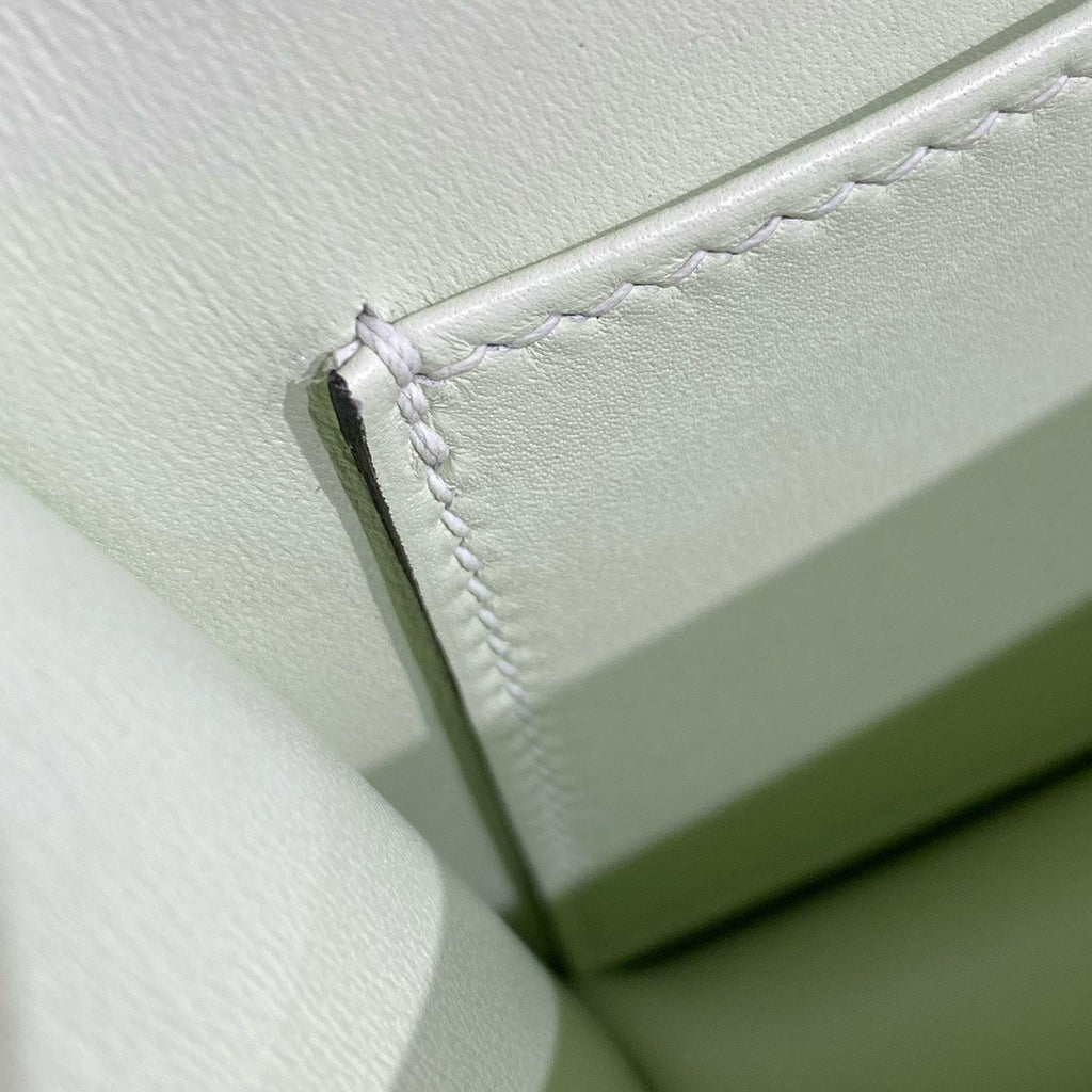 Hermès Constance Elan handbag in Vert Fizz Epsom with Gold Hardware