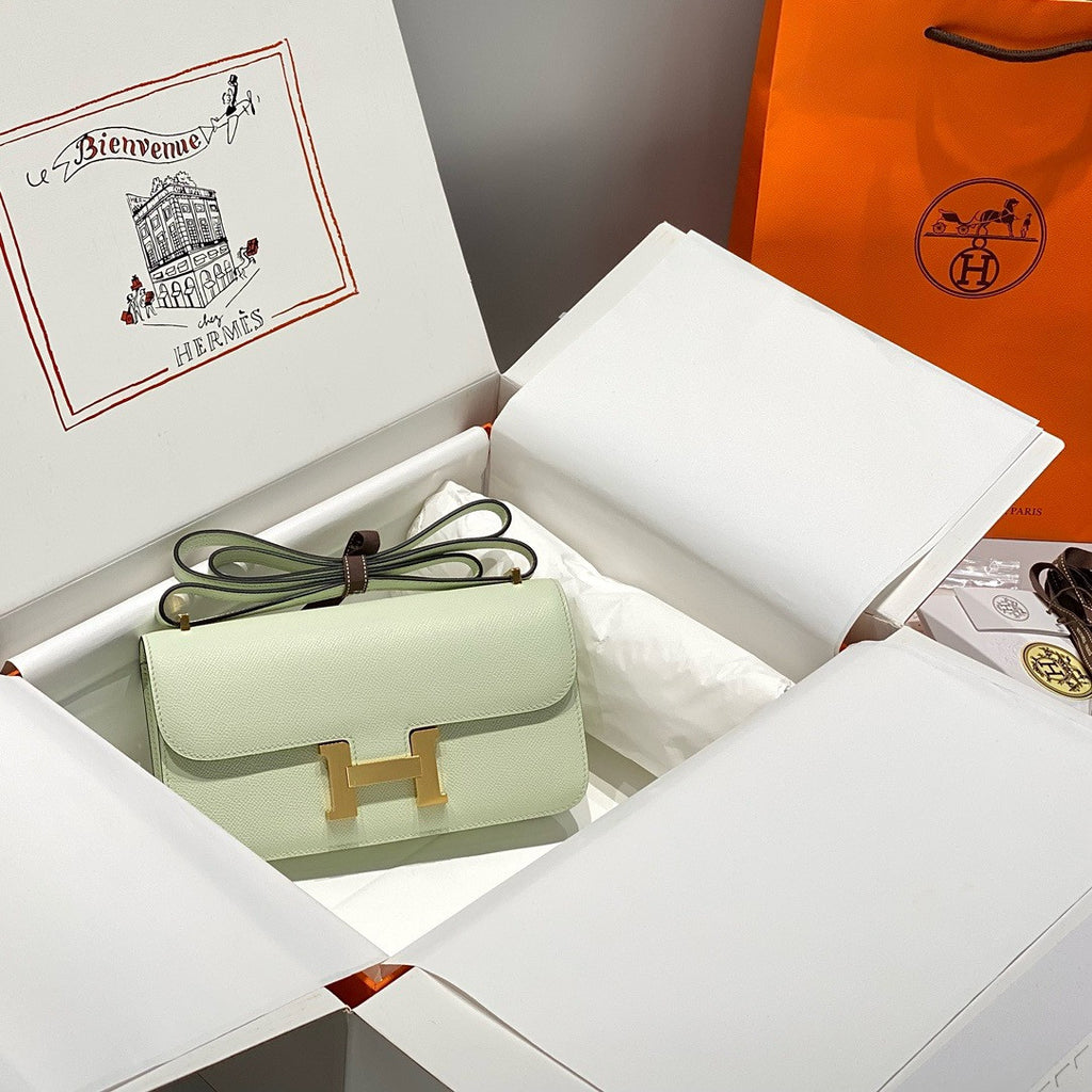 Hermès Constance Elan handbag in Vert Fizz Epsom with Gold Hardware