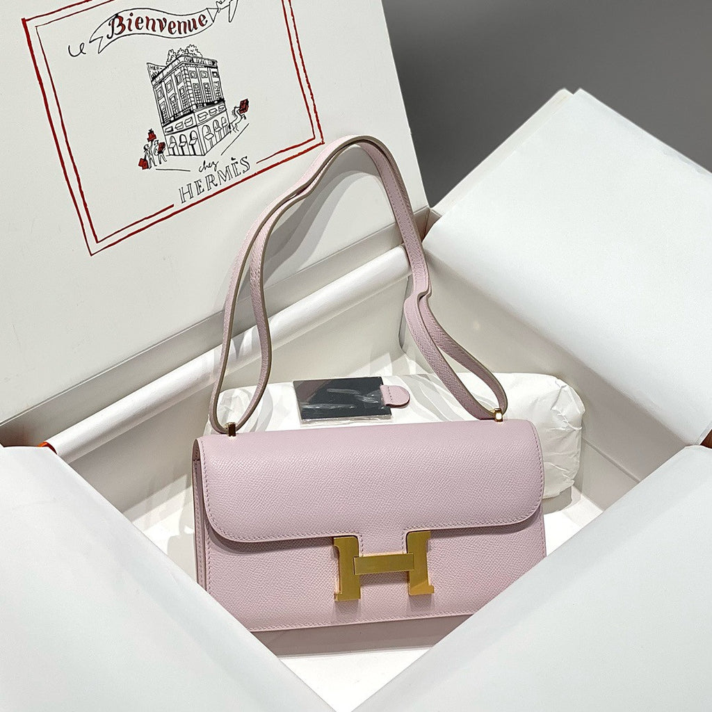 Hermès Constance Elan handbag in Mauve Sylvestre Epsom with Gold Hardware.