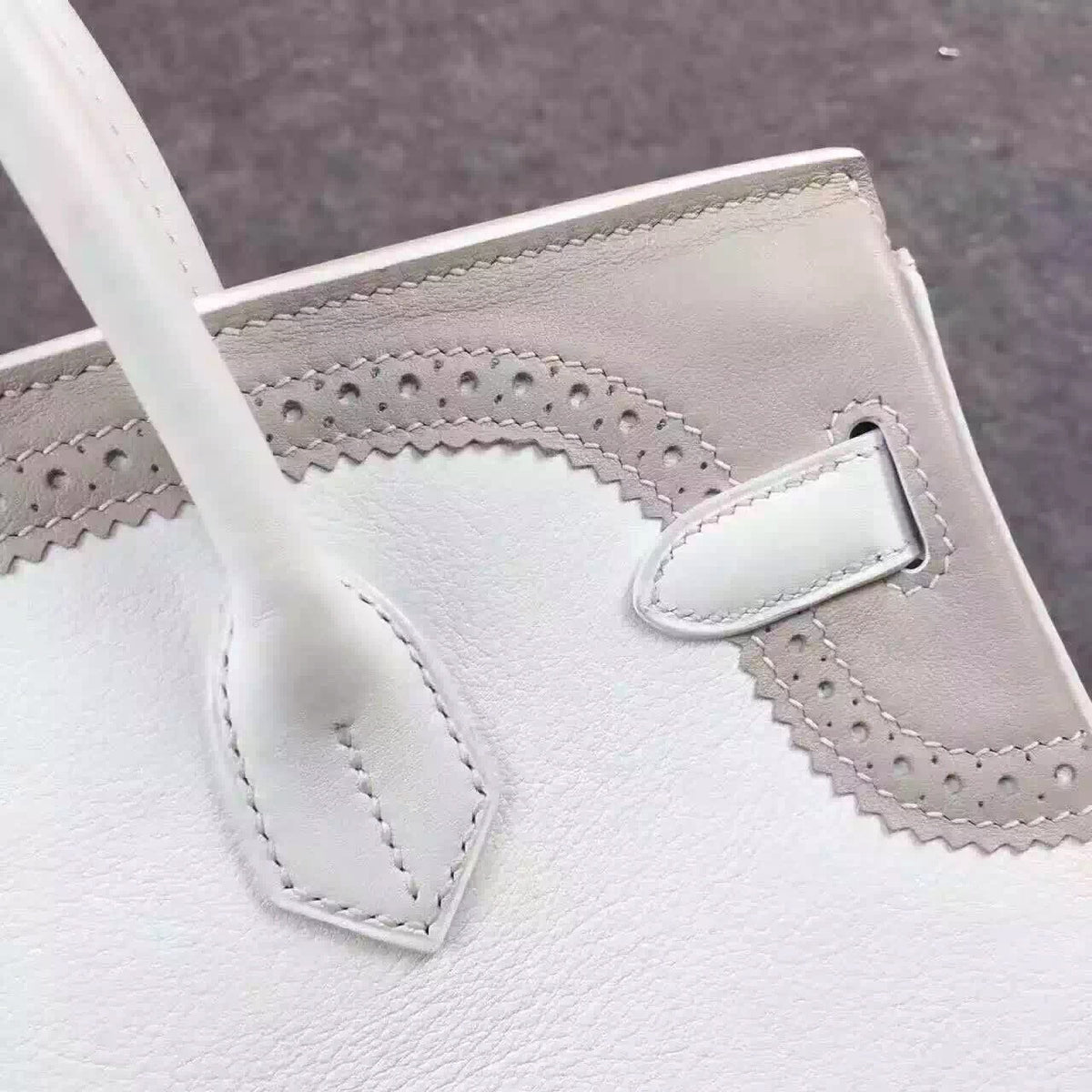 Hermes Limited Edition Blanc & Gris Perle Ghillie Kelly 32cm Swift Palladium Hardware
