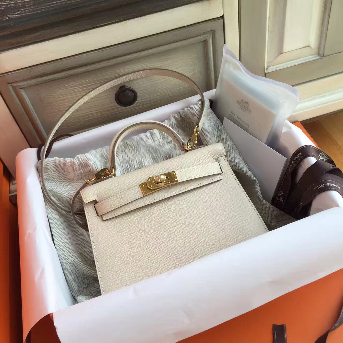 Hermès Craie Kelly Mini II Epsom Gold Hardware