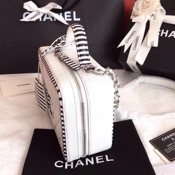 Chanel Vanity Case A93343