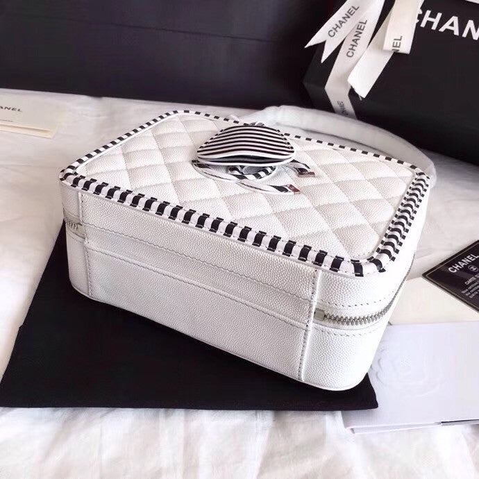 Chanel Vanity Case A93343