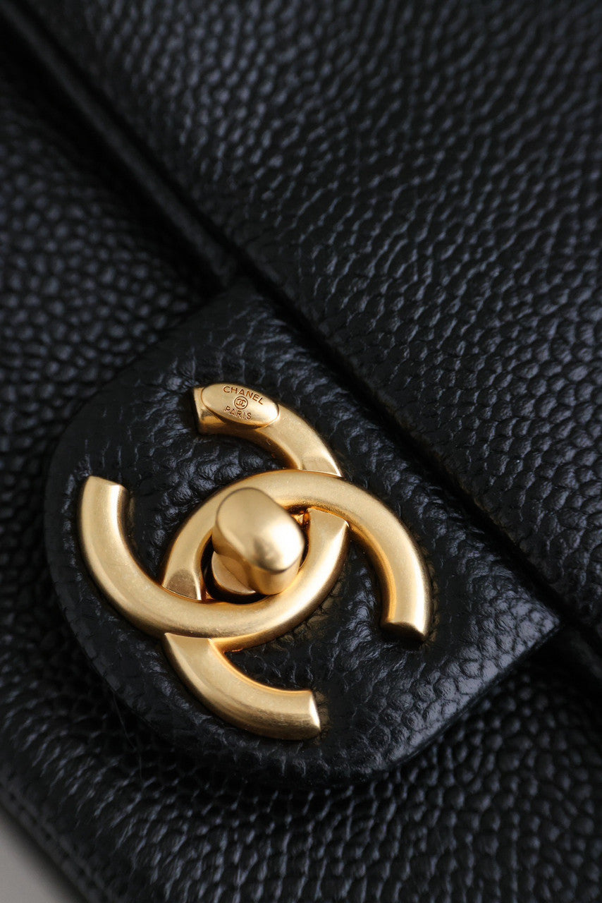 CHANEL FALL-WINTER 2024/25 MEDIUM FLAP BAG