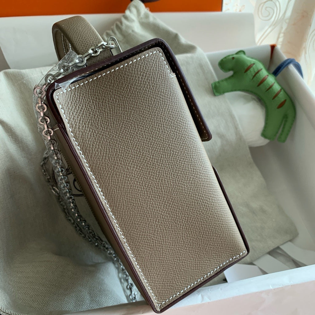 Hermes Cinhetic bag Etoupe