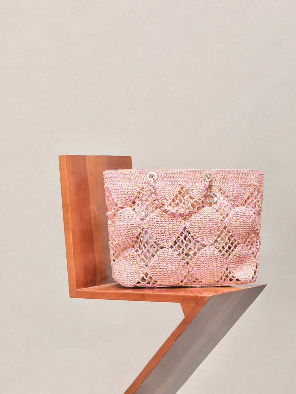 Chanel Maxi Raffia SHOPPING BAG PINK