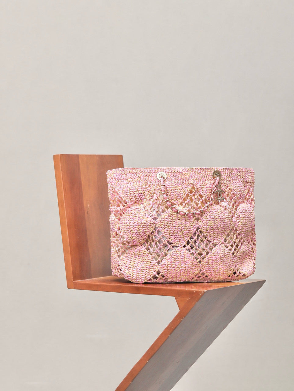 Chanel Maxi Raffia SHOPPING BAG PINK