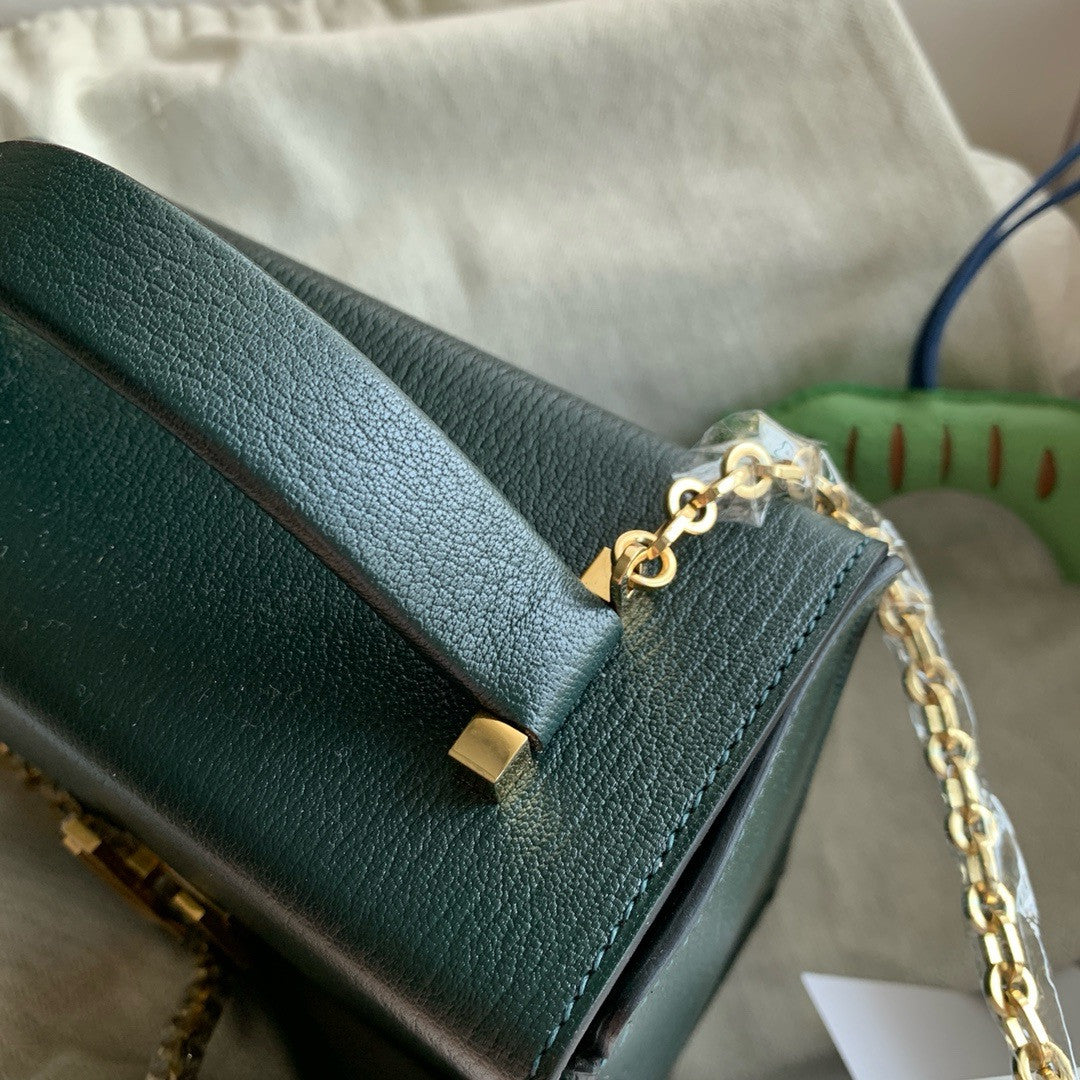 Hermes Cinhetic bag VERT CYPRES Hermes