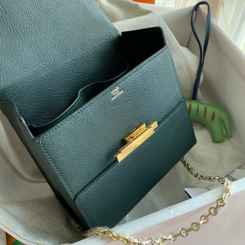 Hermes Cinhetic bag VERT CYPRES Hermes