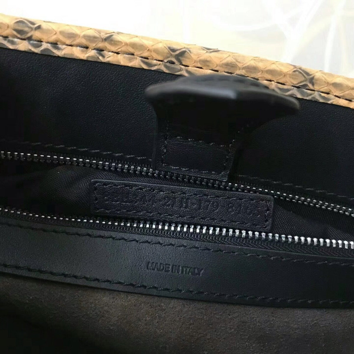 Fendi RUNAWAY REGULAR Exotic black leather bag