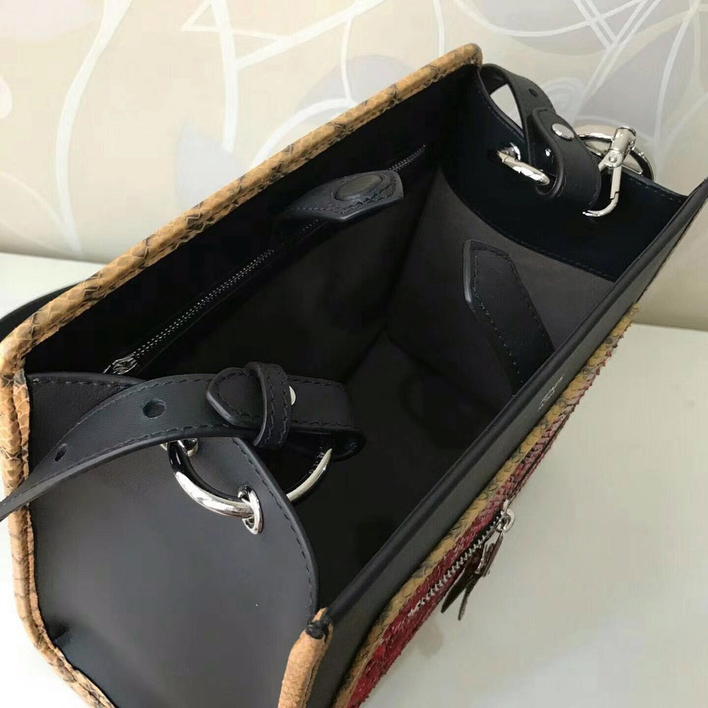 Fendi RUNAWAY REGULAR Exotic black leather bag