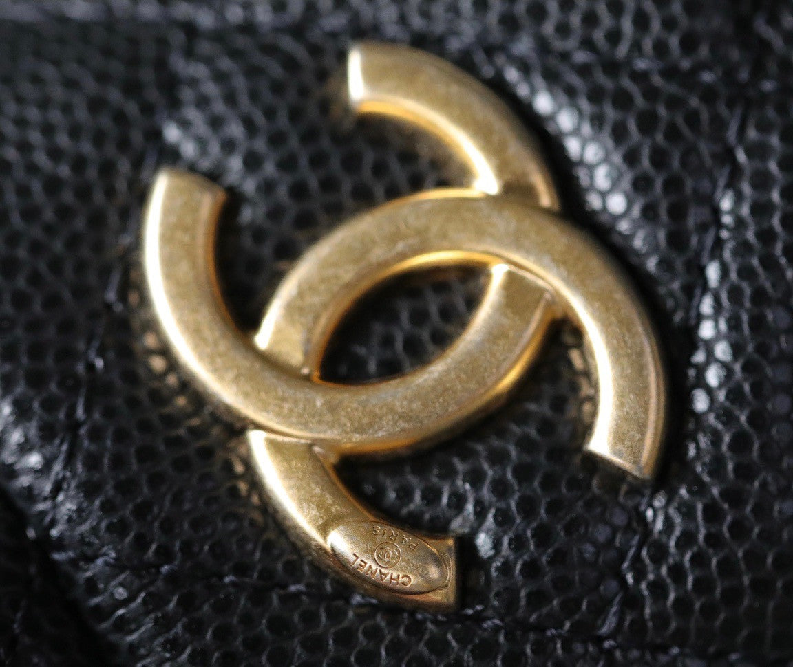 Chanel SMALL BUCKET BAG 2022