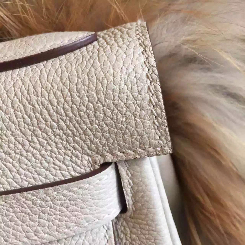 Hermes Cream Kelly 28 cm Togo Gold Hardware
