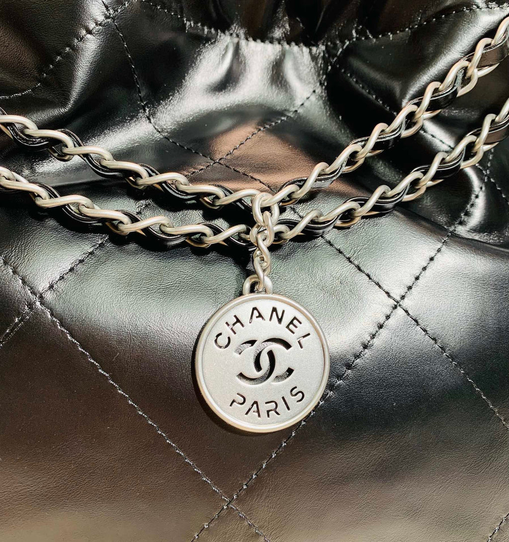 CHANEL 22 SMALL HANDBAG SILVER LOGO BLACK CALF