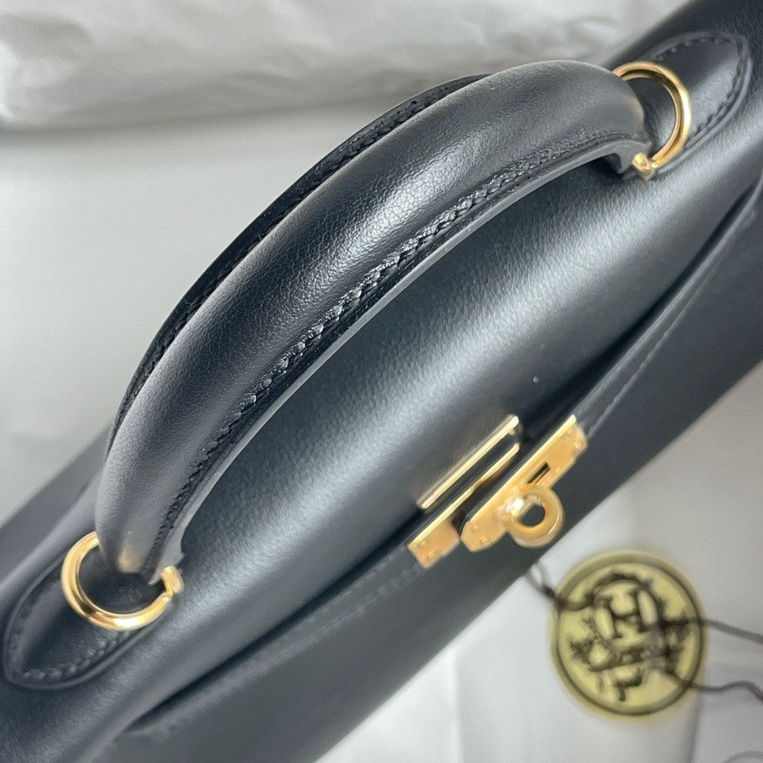 Hermès Black Kelly 25 Swift Gold Hardware