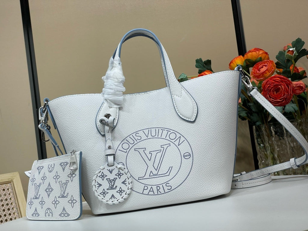 Louis Vuitton M11734 Blossom PM