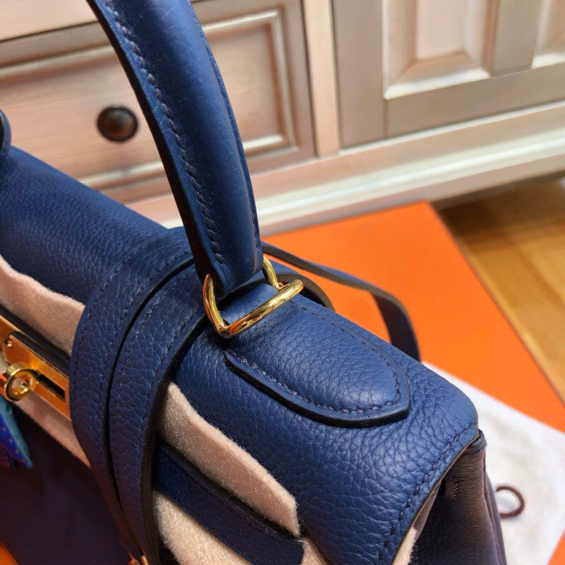 Hermes 73 Bleu saphir Kelly 28 cm Togo Gold Hardware