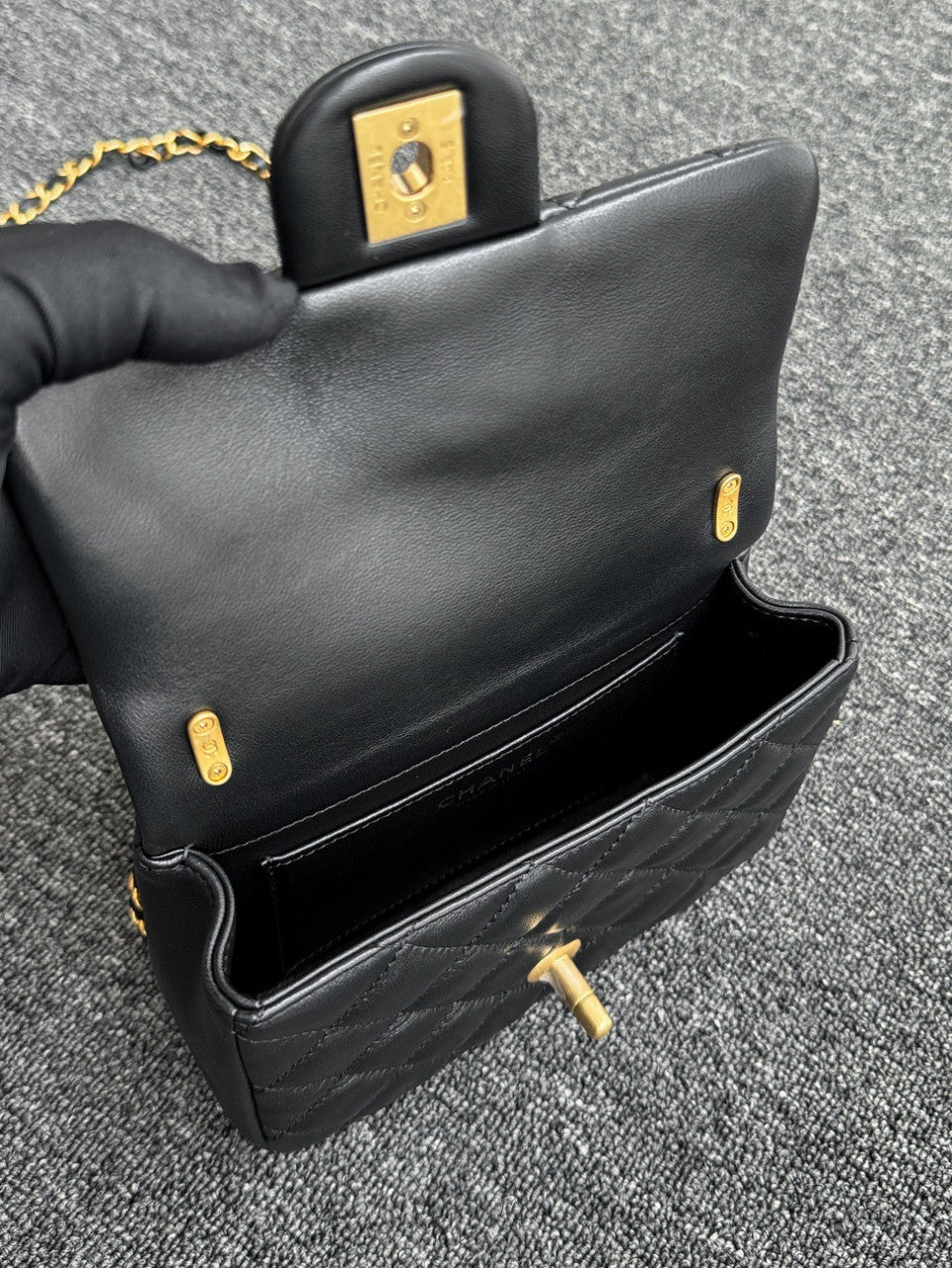 Chanel Imitation Pearls MINI FLAP BAG Black
