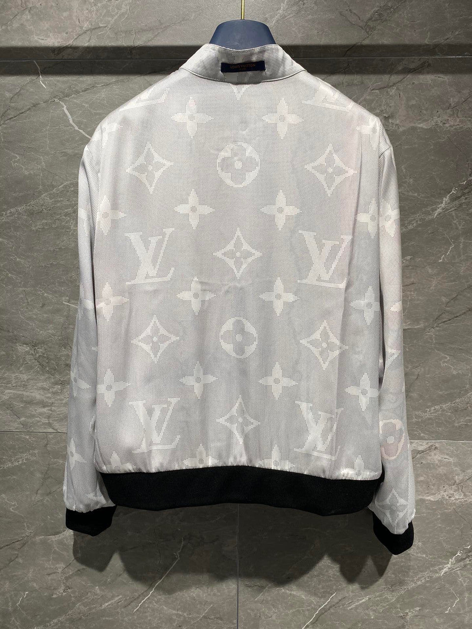 Louis Vuitton 1AAJVI REVERSIBLE BANDANA PRINT BOMBER JACKET