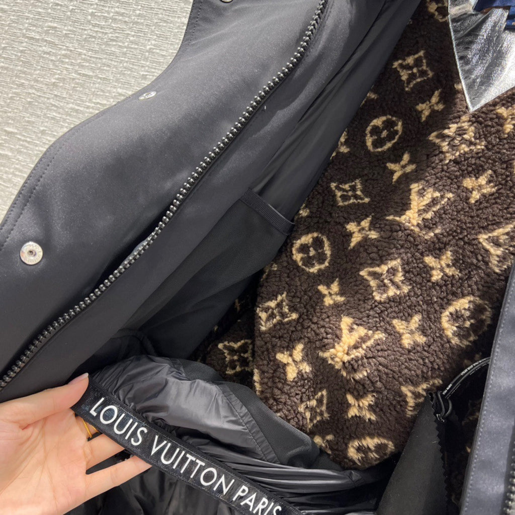 Louis Vuitton 1A9KZ9 ELECTRIC ACCENT SKI JACKET BLACK
