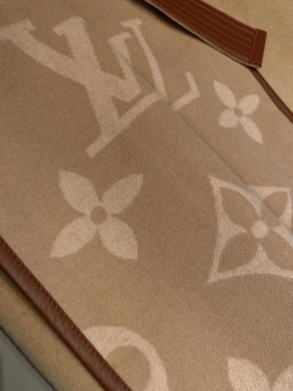 Louis Vuitton GIANT MONOGRAM JACQUARD WRAP COAT IN CAMEL