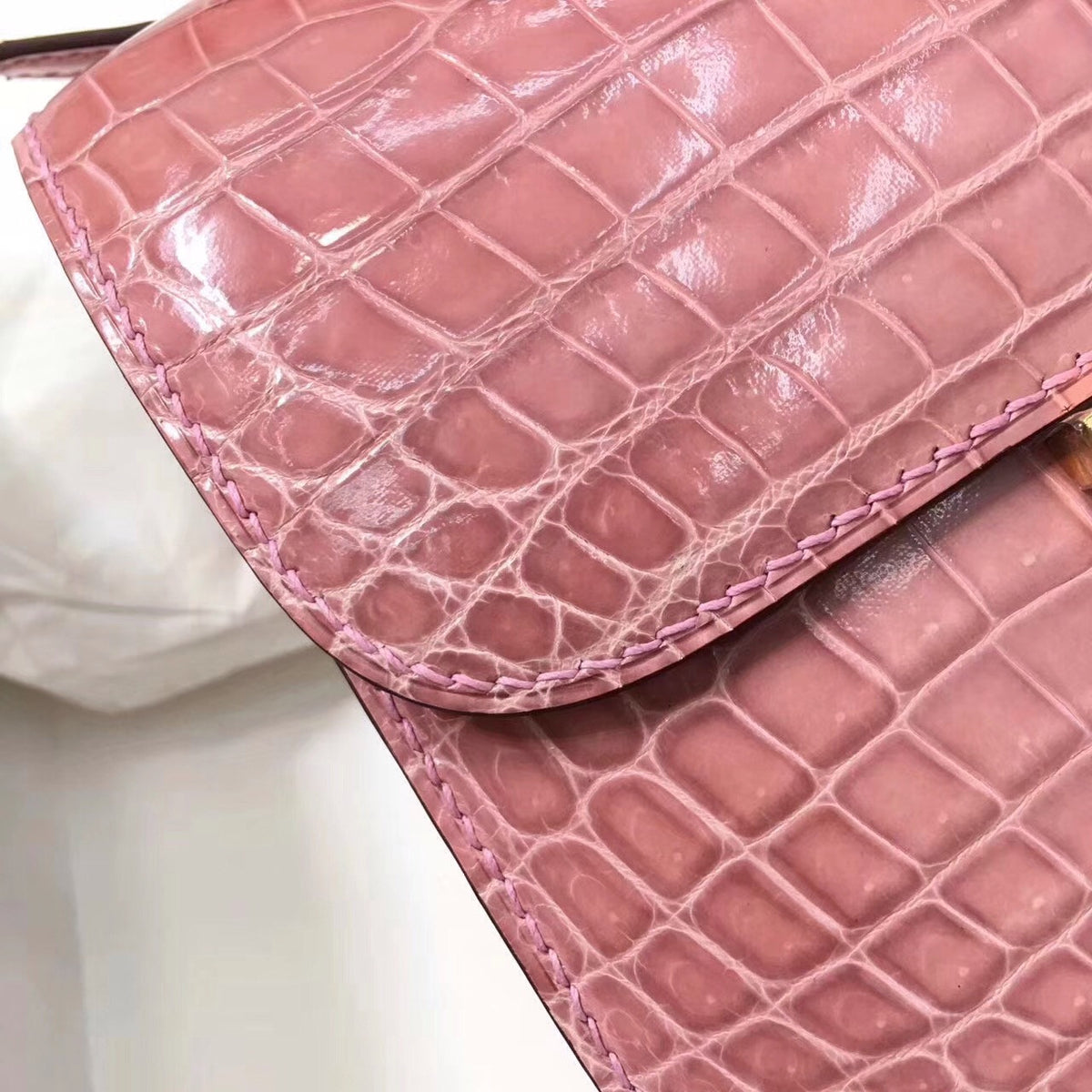 Hermes 1Q Rose Confetti Constance 23 Shiny Niloticus Crocodile
