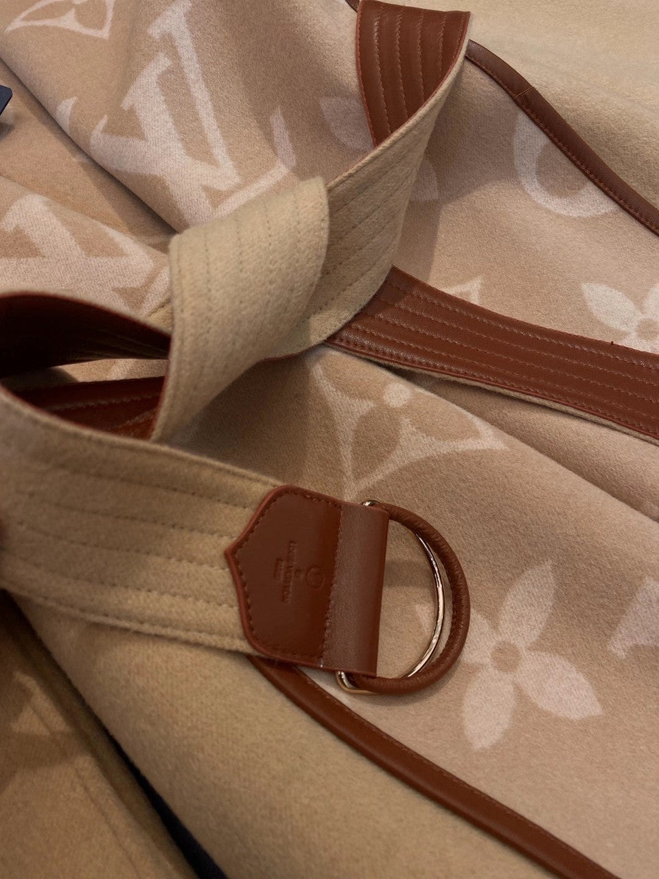 Louis Vuitton GIANT MONOGRAM JACQUARD WRAP COAT IN CAMEL